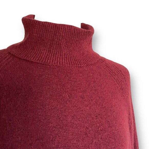 J Crew Womens Supersoft Sweater Sz Medium Burgundy Turtleneck Alpaca Wool Blend - Picture 8 of 10